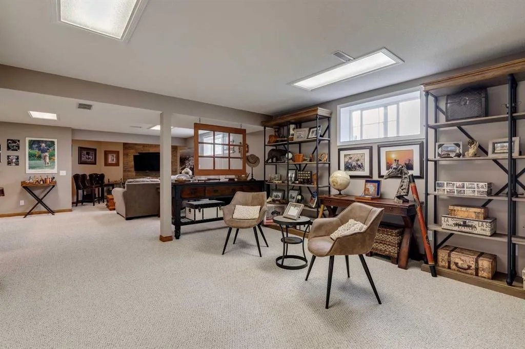 143 Westridge Close