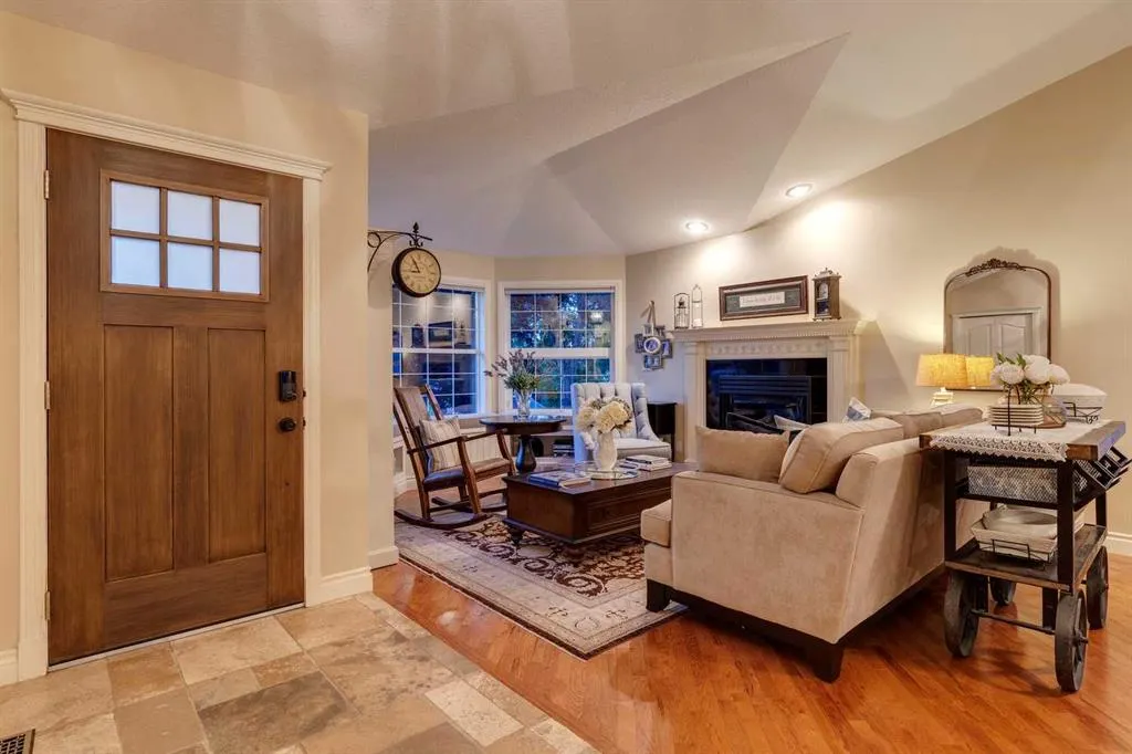 143 Westridge Close