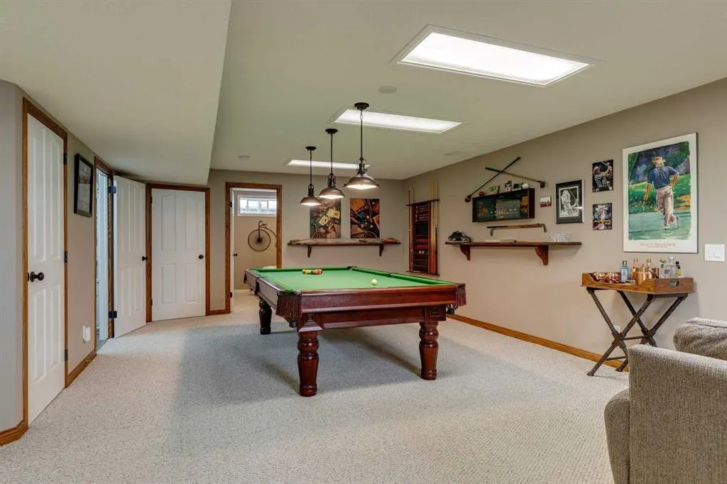 143 Westridge Close