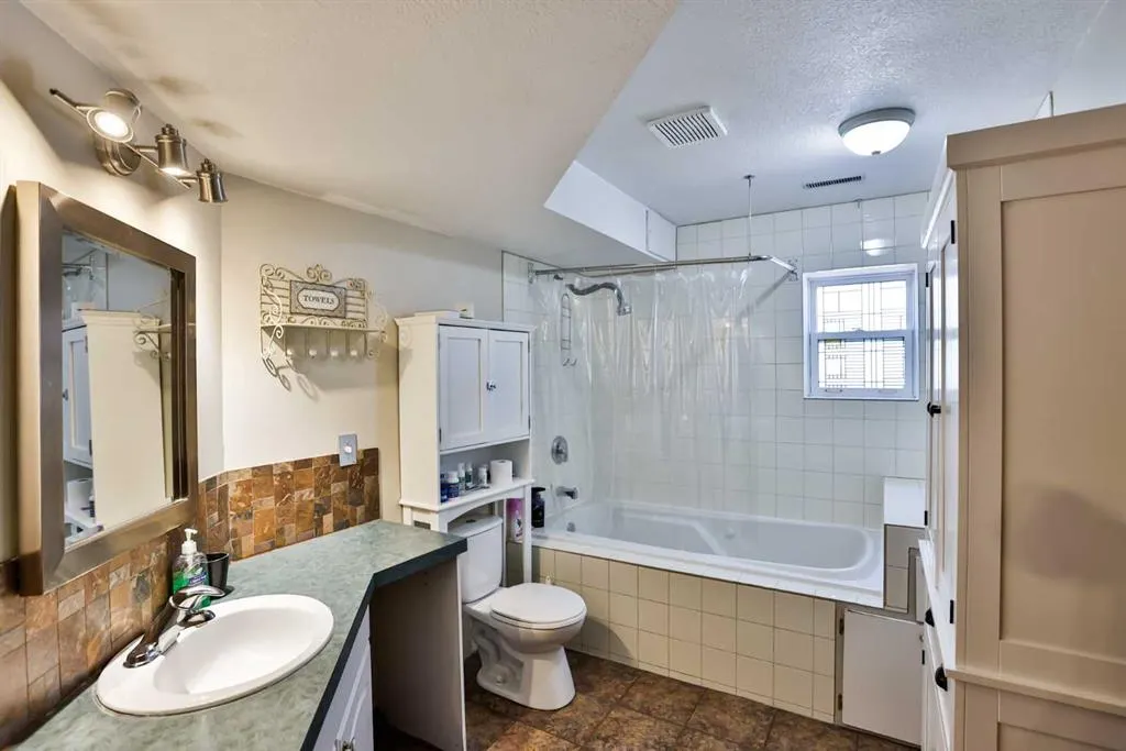 132 Alder Place