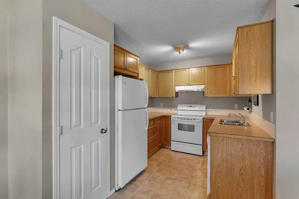 156 Canoe Drive SW, #23