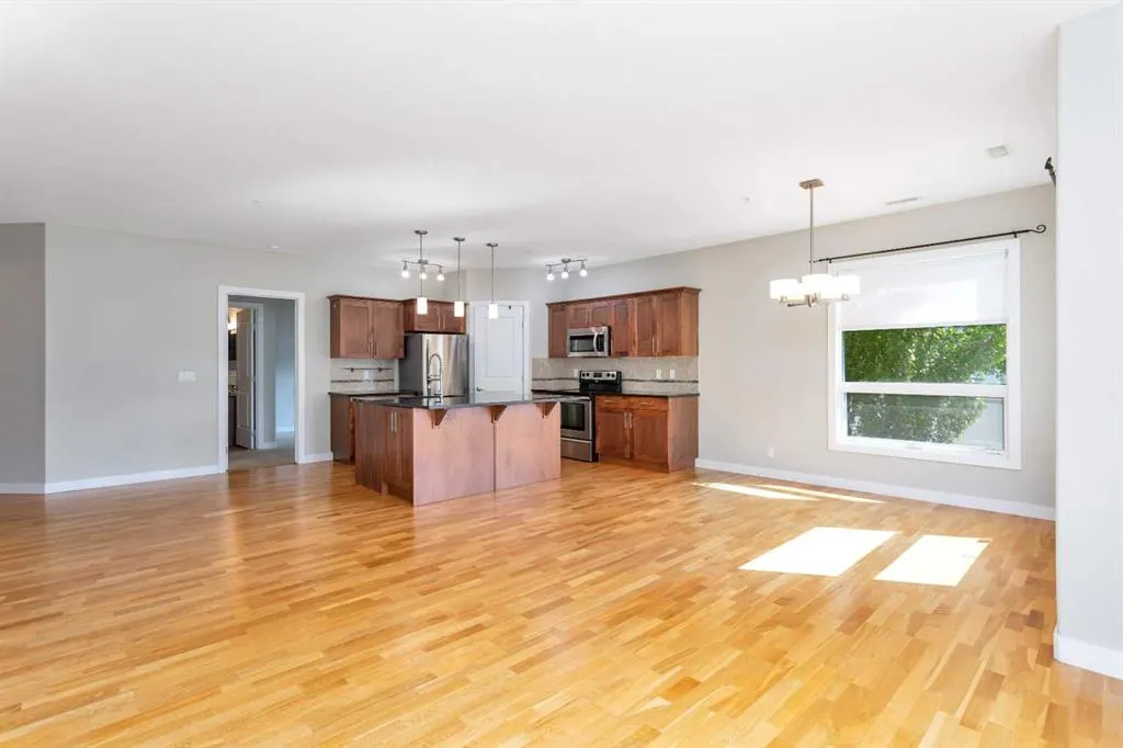5110 36 Street, #115