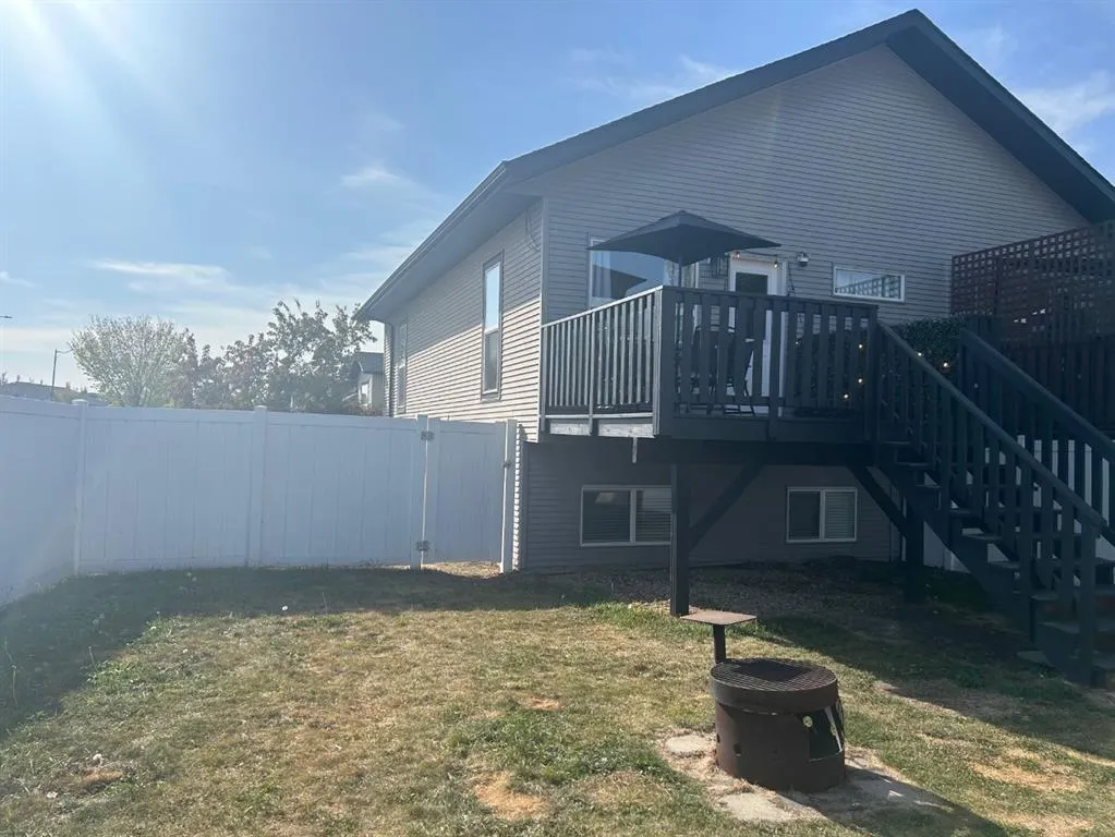 144 Henderson Crescent