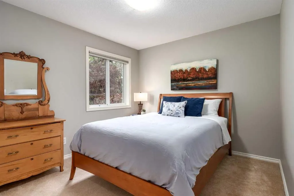 230 Discovery Place SW