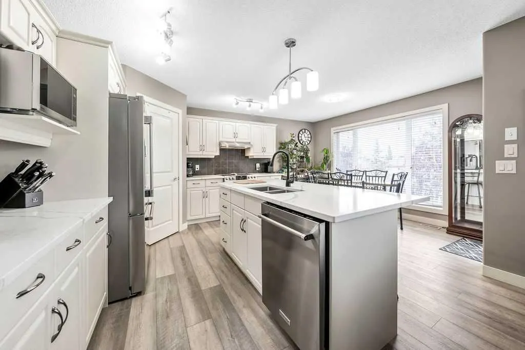 20 Sherwood Rise NW