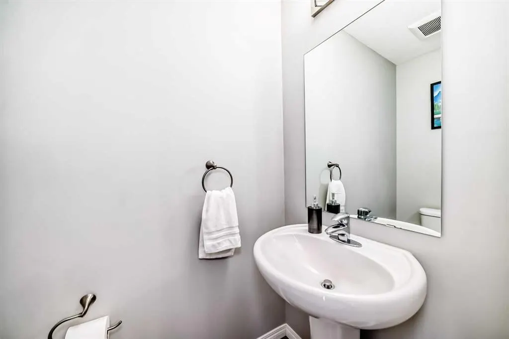 280 Williamstown Close NW, #506