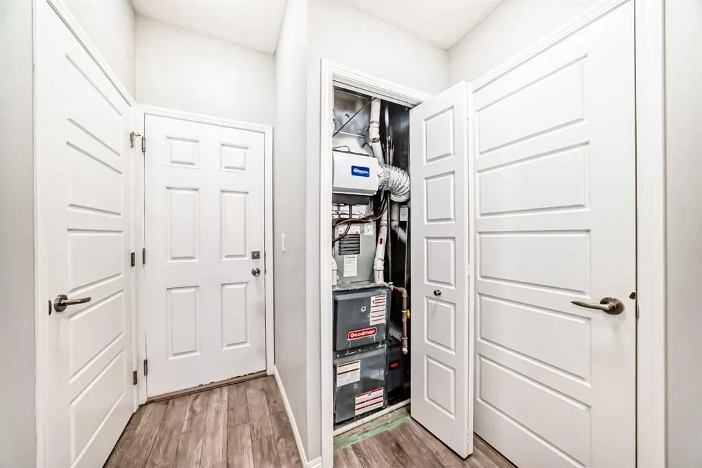 280 Williamstown Close NW, #506