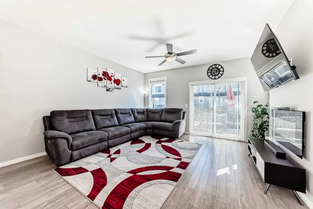 280 Williamstown Close NW, #506