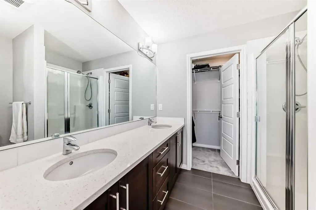 280 Williamstown Close NW, #506