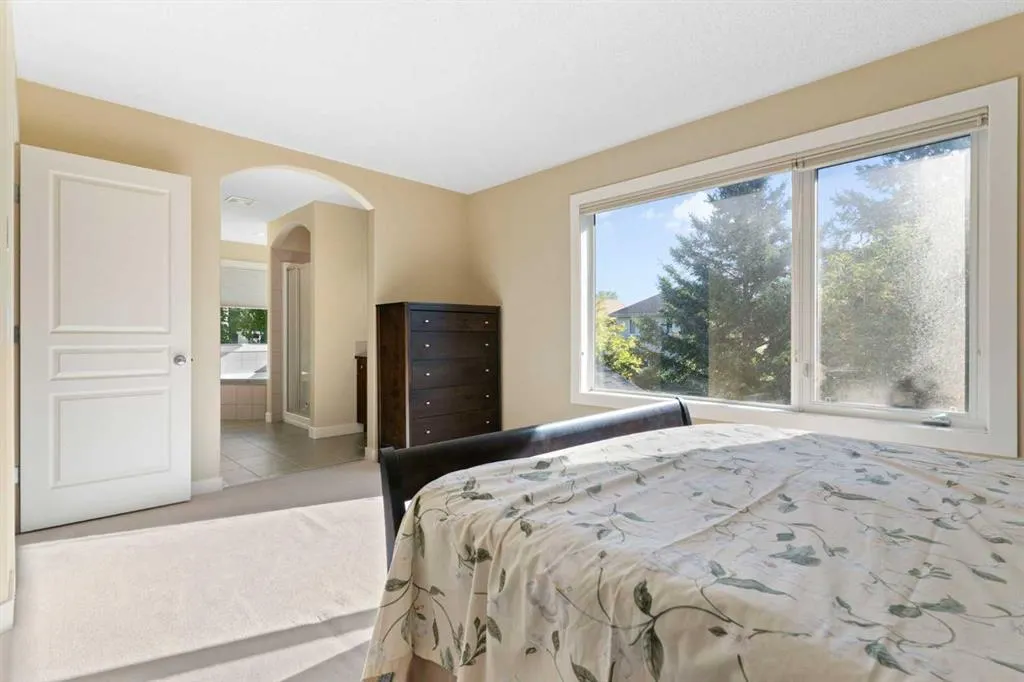 46 Tuscany Glen Way NW