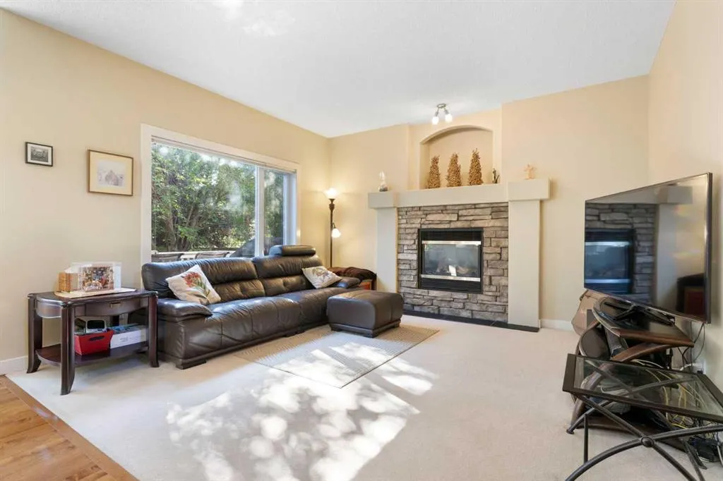 46 Tuscany Glen Way NW