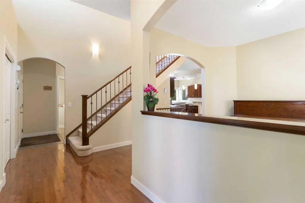 46 Tuscany Glen Way NW