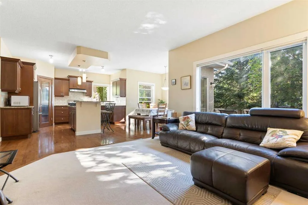 46 Tuscany Glen Way NW
