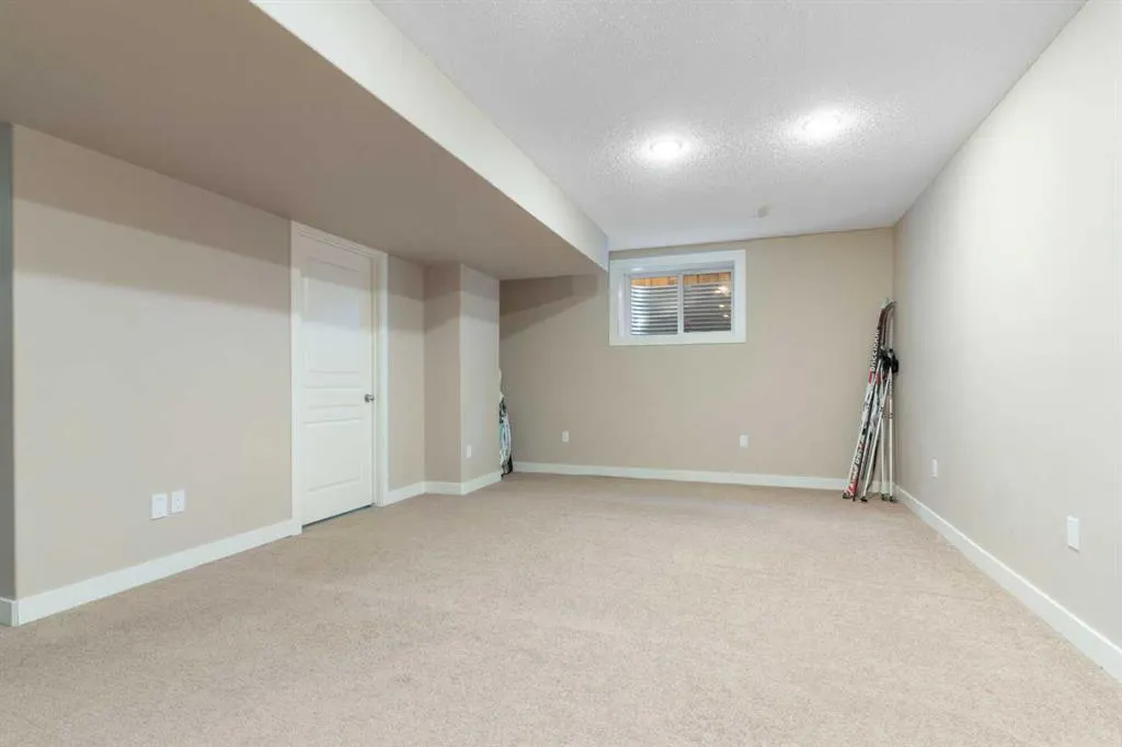 46 Tuscany Glen Way NW
