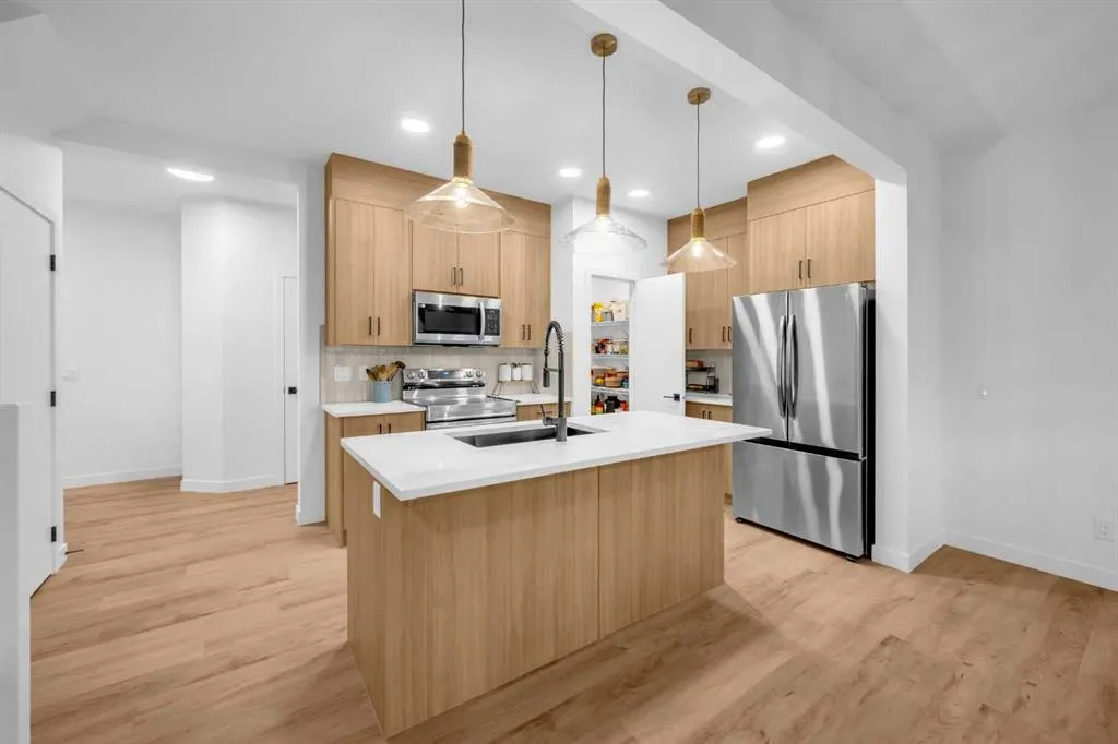 288 Sora Terrace SE