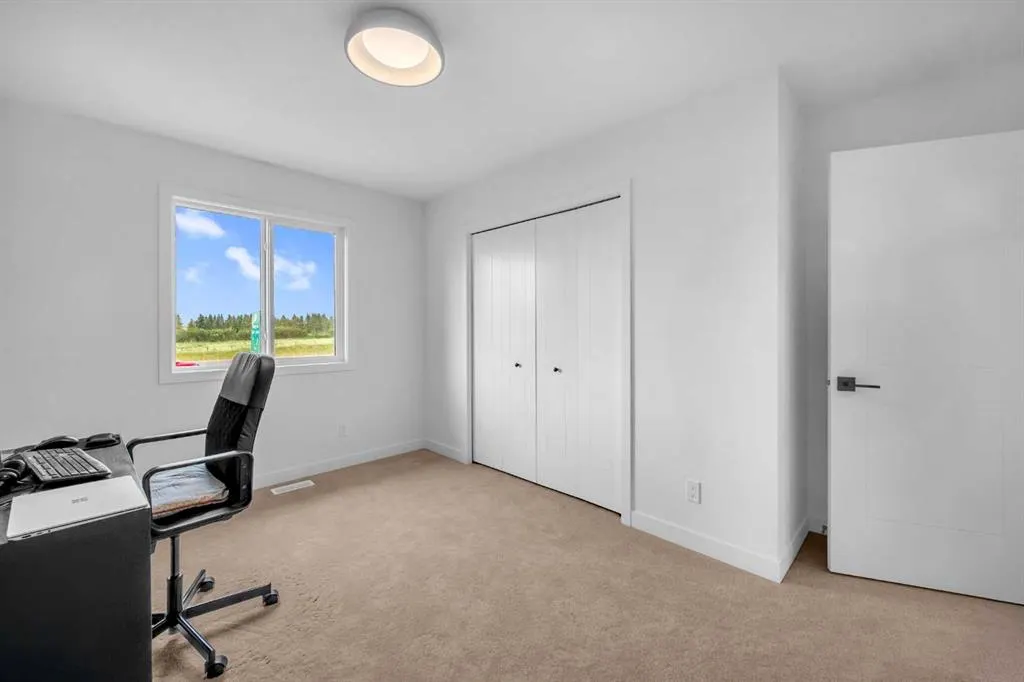 288 Sora Terrace SE