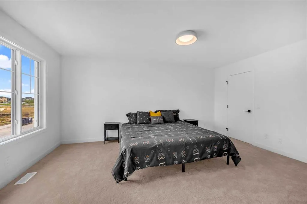 288 Sora Terrace SE