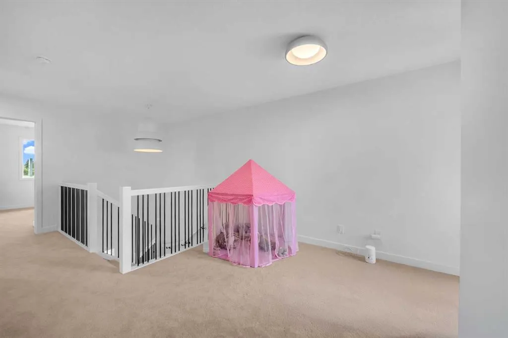 288 Sora Terrace SE