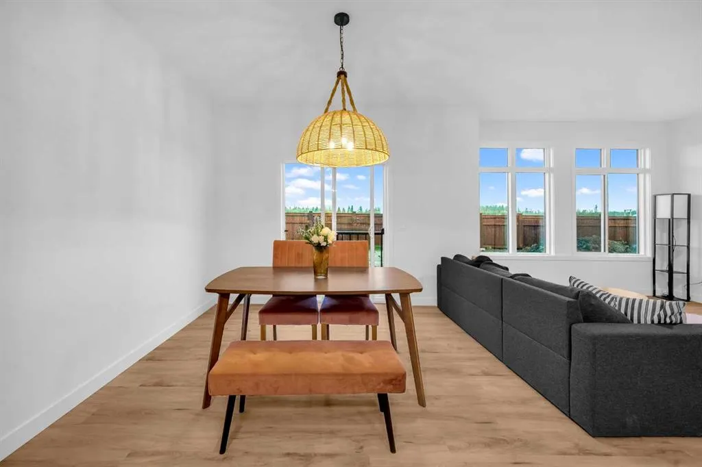288 Sora Terrace SE
