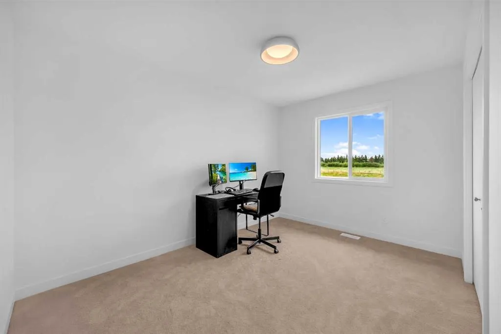 288 Sora Terrace SE