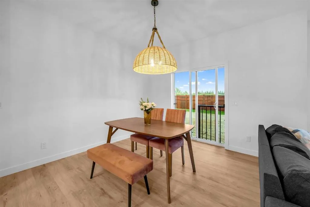 288 Sora Terrace SE