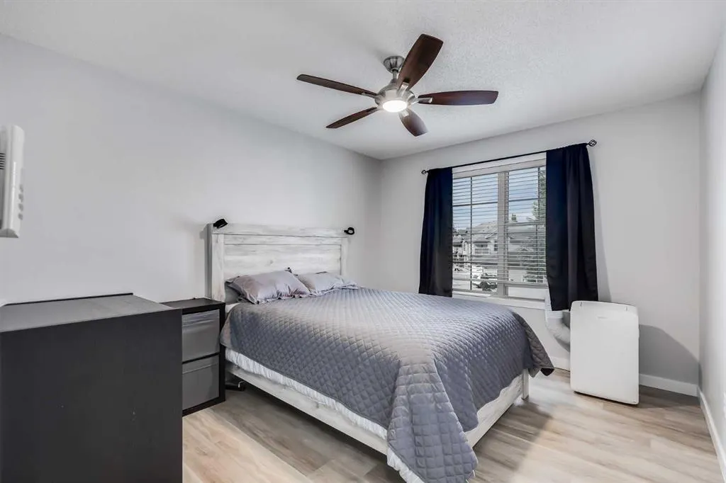 11 Everridge Square SW, #201