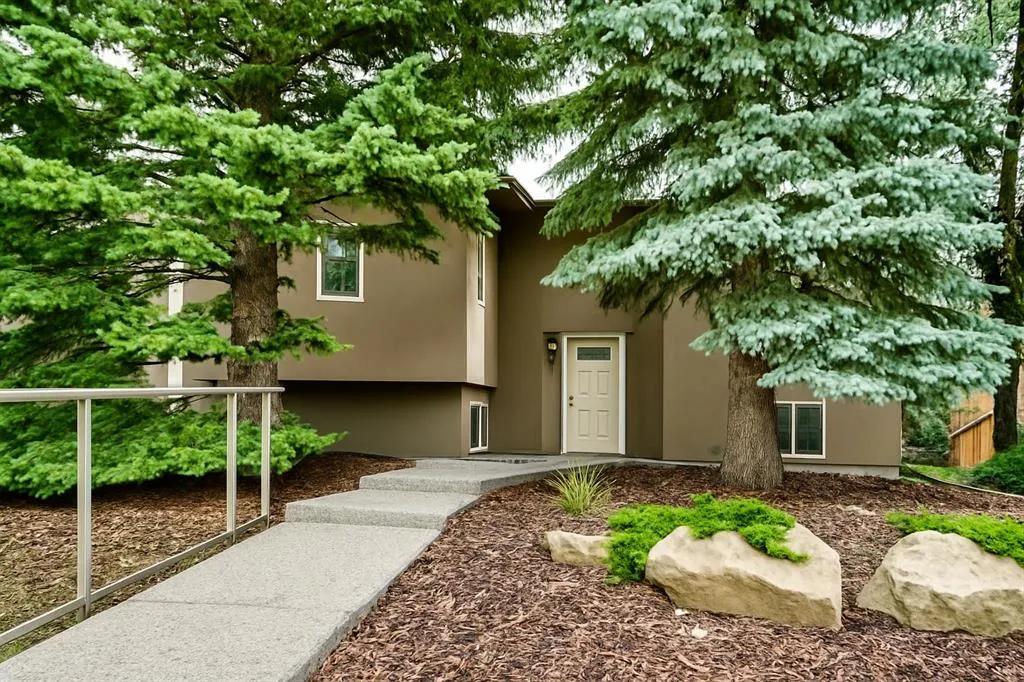 16 Rundleson Way NE