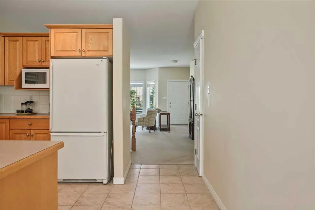 240 Heritage Boulevard W, #1