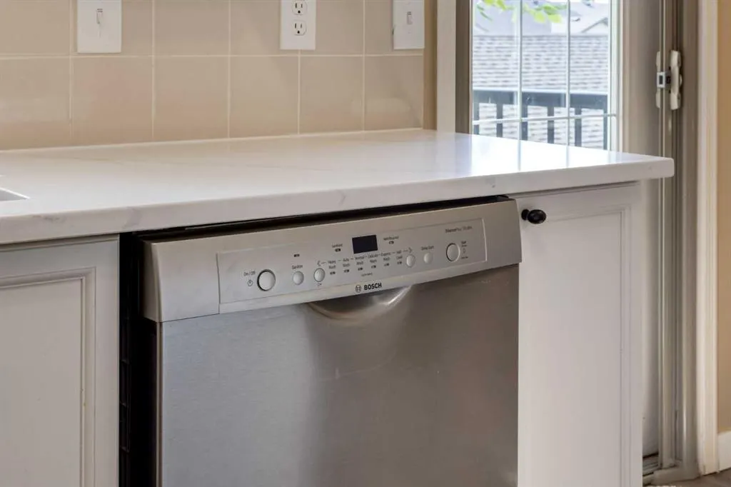 29 Springborough Boulevard SW, #7