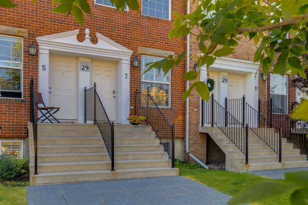29 Springborough Boulevard SW, #7