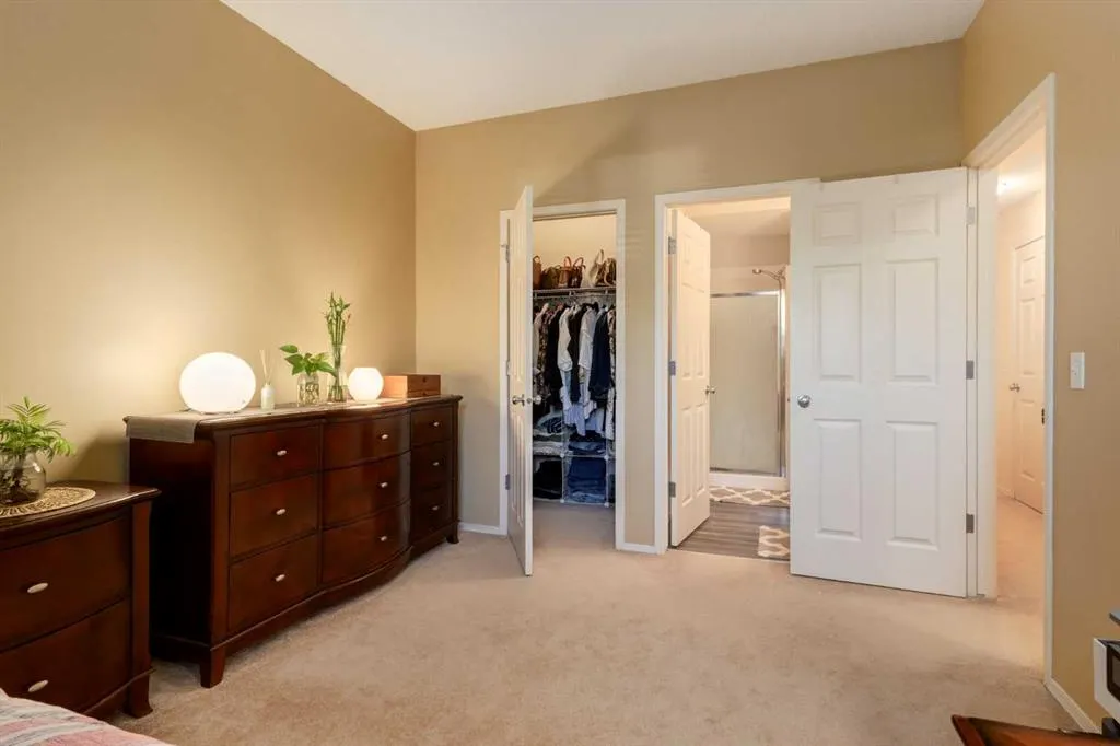 29 Springborough Boulevard SW, #7