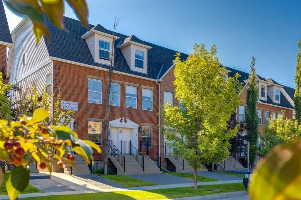 29 Springborough Boulevard SW, #7