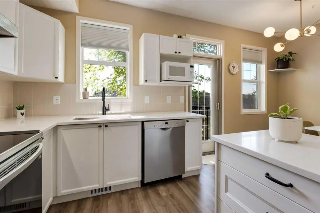 29 Springborough Boulevard SW, #7