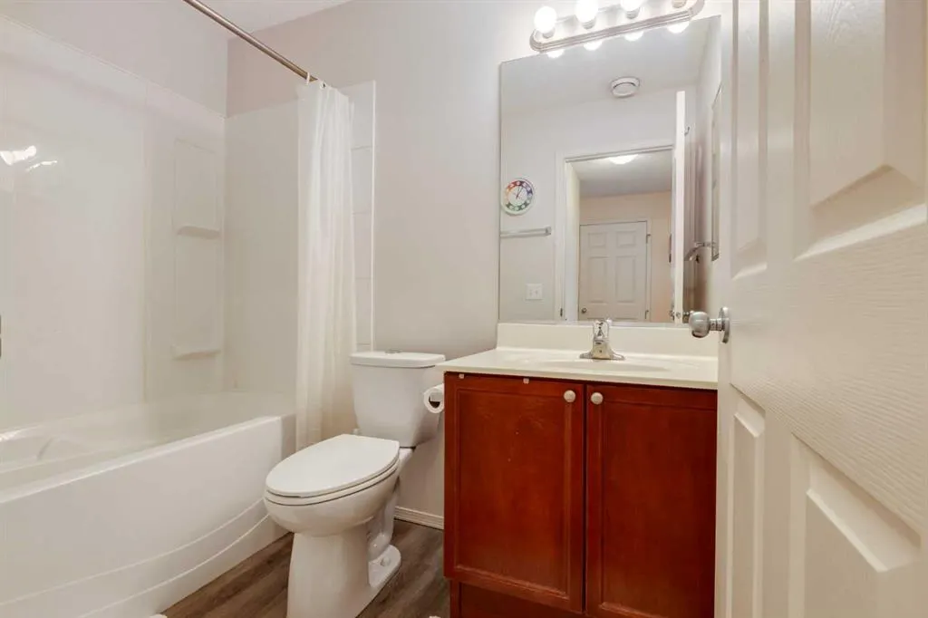29 Springborough Boulevard SW, #7