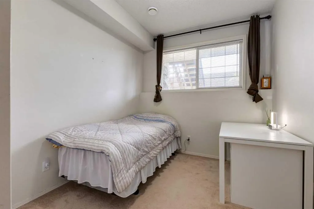 29 Springborough Boulevard SW, #7