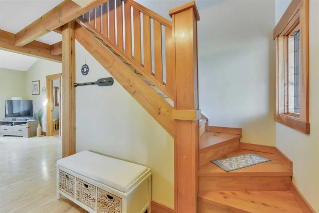 460 Summer Crescent