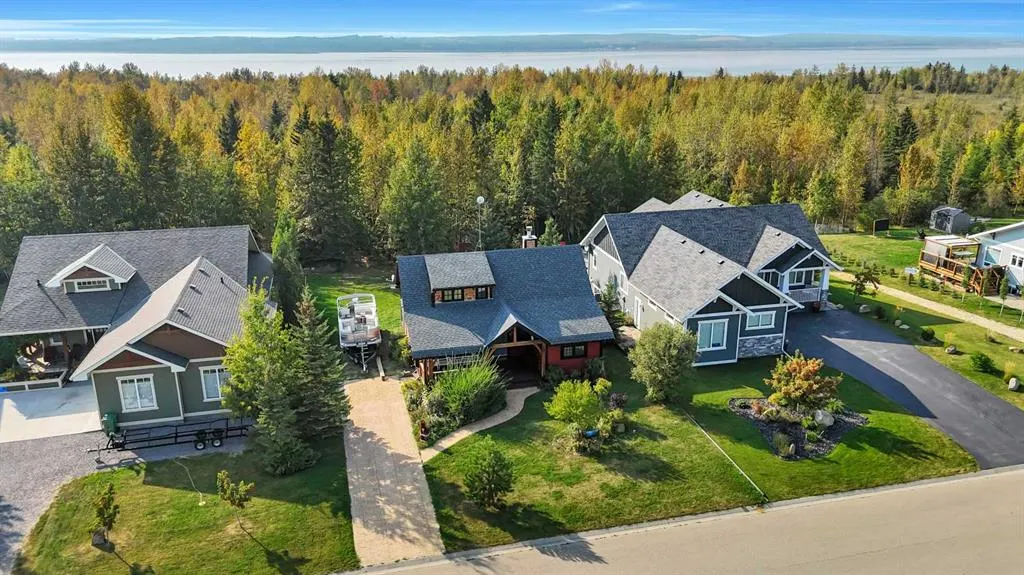 460 Summer Crescent
