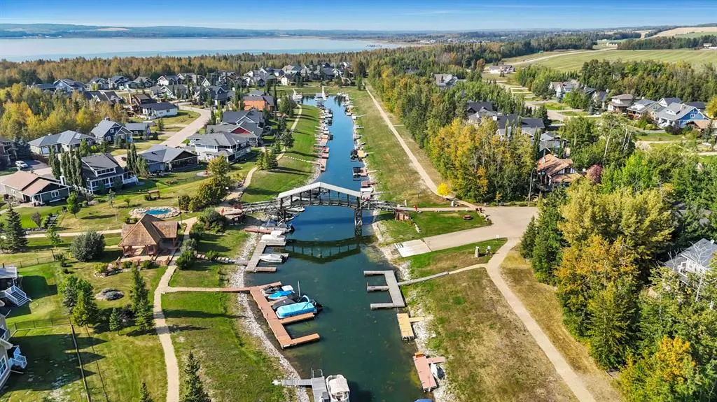460 Summer Crescent