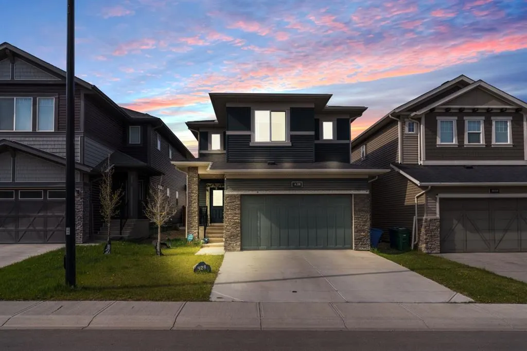 428 Chinook Gate Square