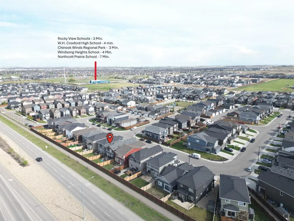 428 Chinook Gate Square