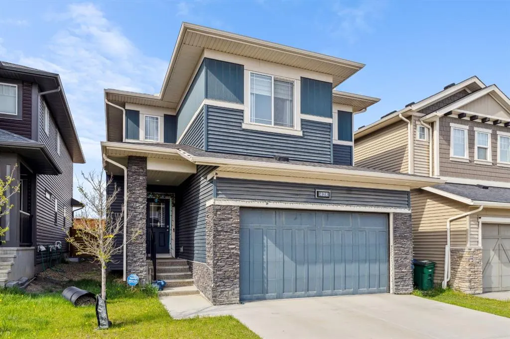 428 Chinook Gate Square