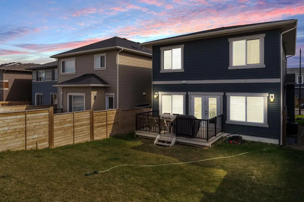 428 Chinook Gate Square