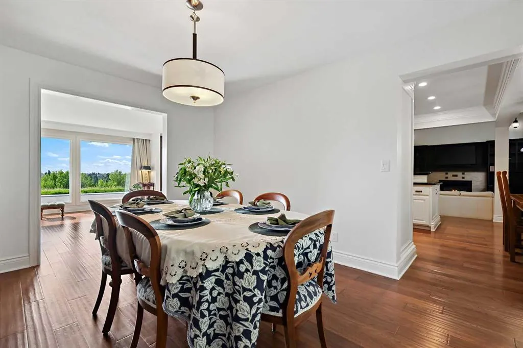 163 Woodhaven Crescent SW