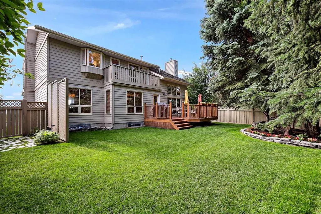 163 Woodhaven Crescent SW