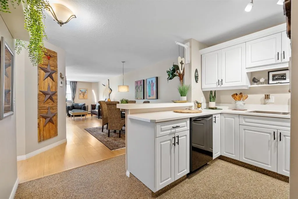 705 56 Avenue SW, #203
