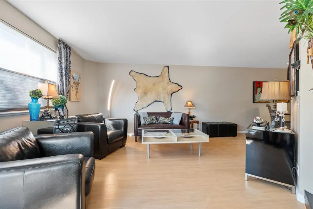 705 56 Avenue SW, #203