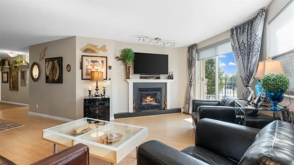 705 56 Avenue SW, #203