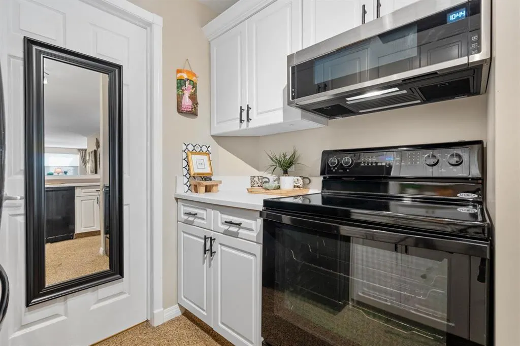 705 56 Avenue SW, #203