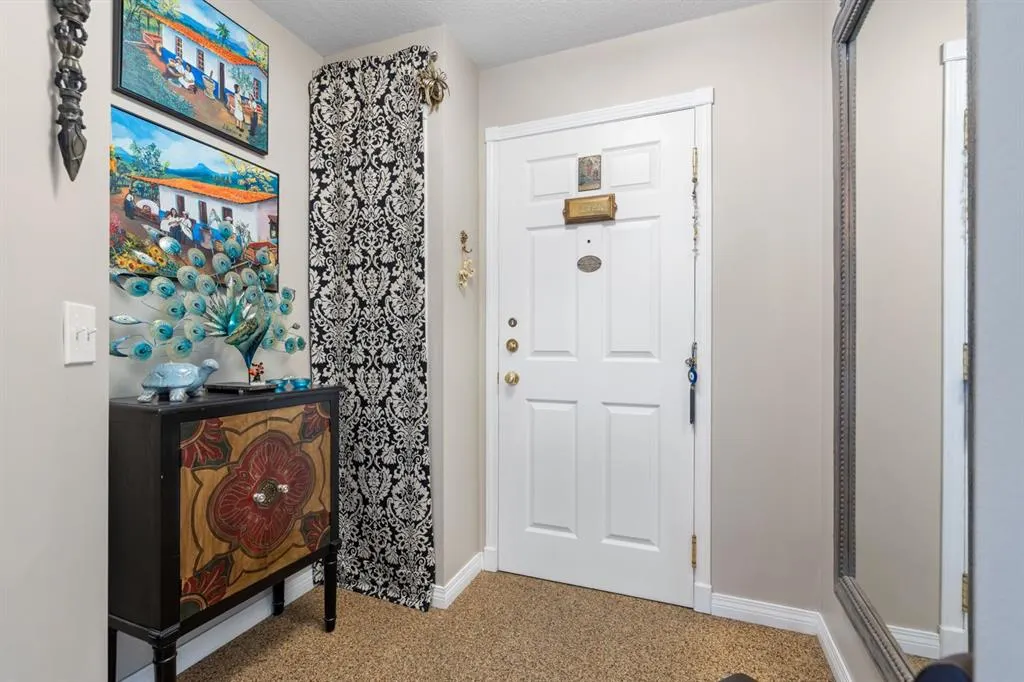 705 56 Avenue SW, #203