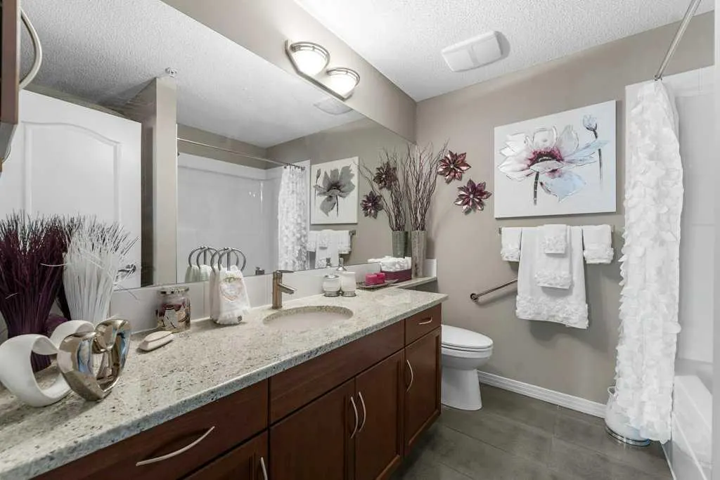 1 Crystal Green Lane, #129